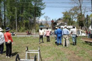 時おり轟音とともにやってくる“音だけ暴走族風”のオートバイの隊列